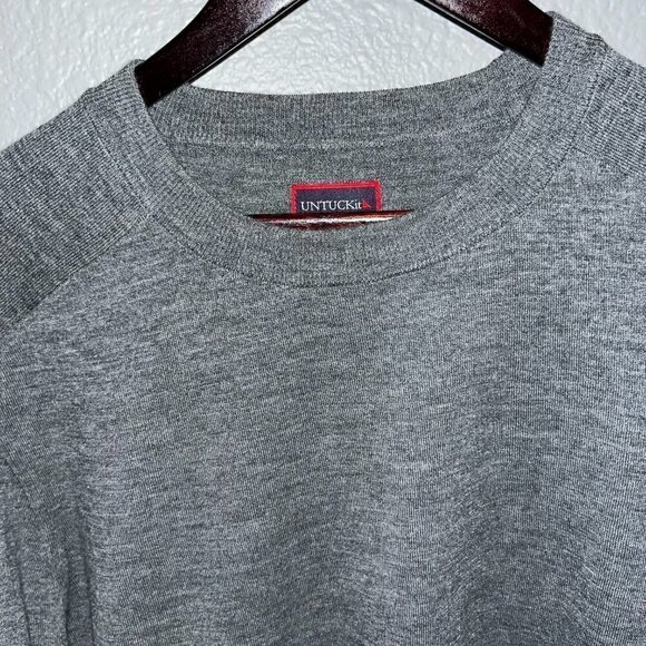 UNTUCKit Cashmere Blend Crew Neck Charcoal Gray Pull Over Sweater EUC - Men's XL - Picture 2 of 7